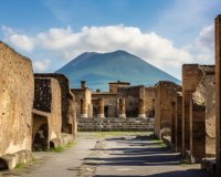 Udforsk Pompeji, Vesuv og Sorrento!